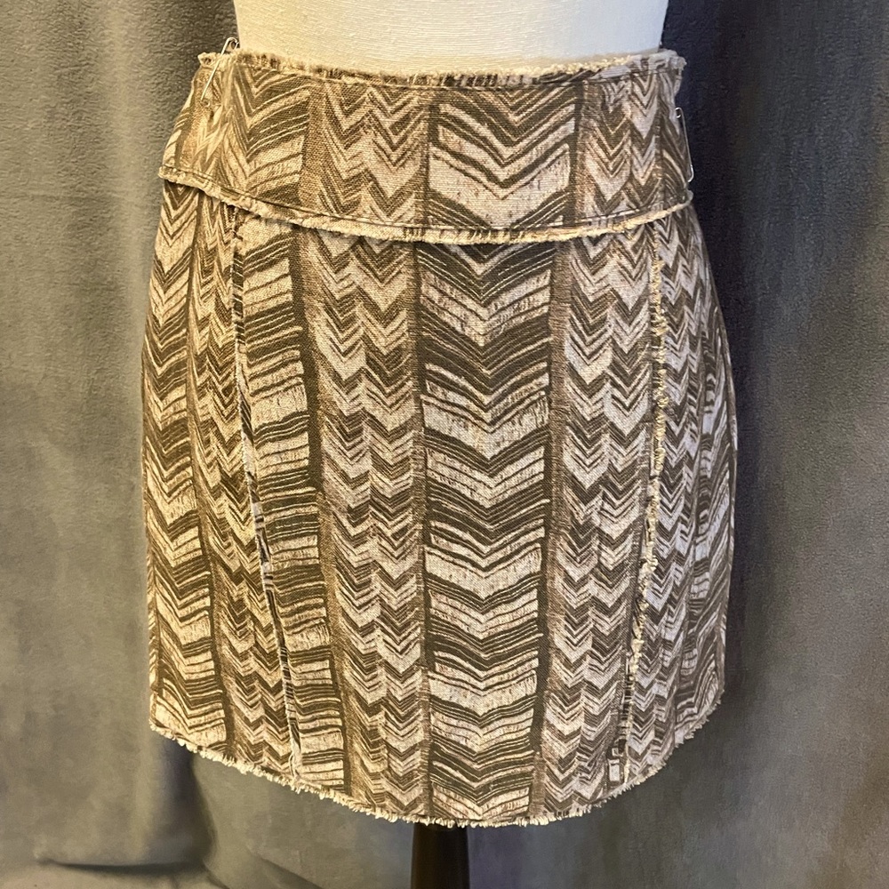 Michael Michael Kors mini skirt. Size 6